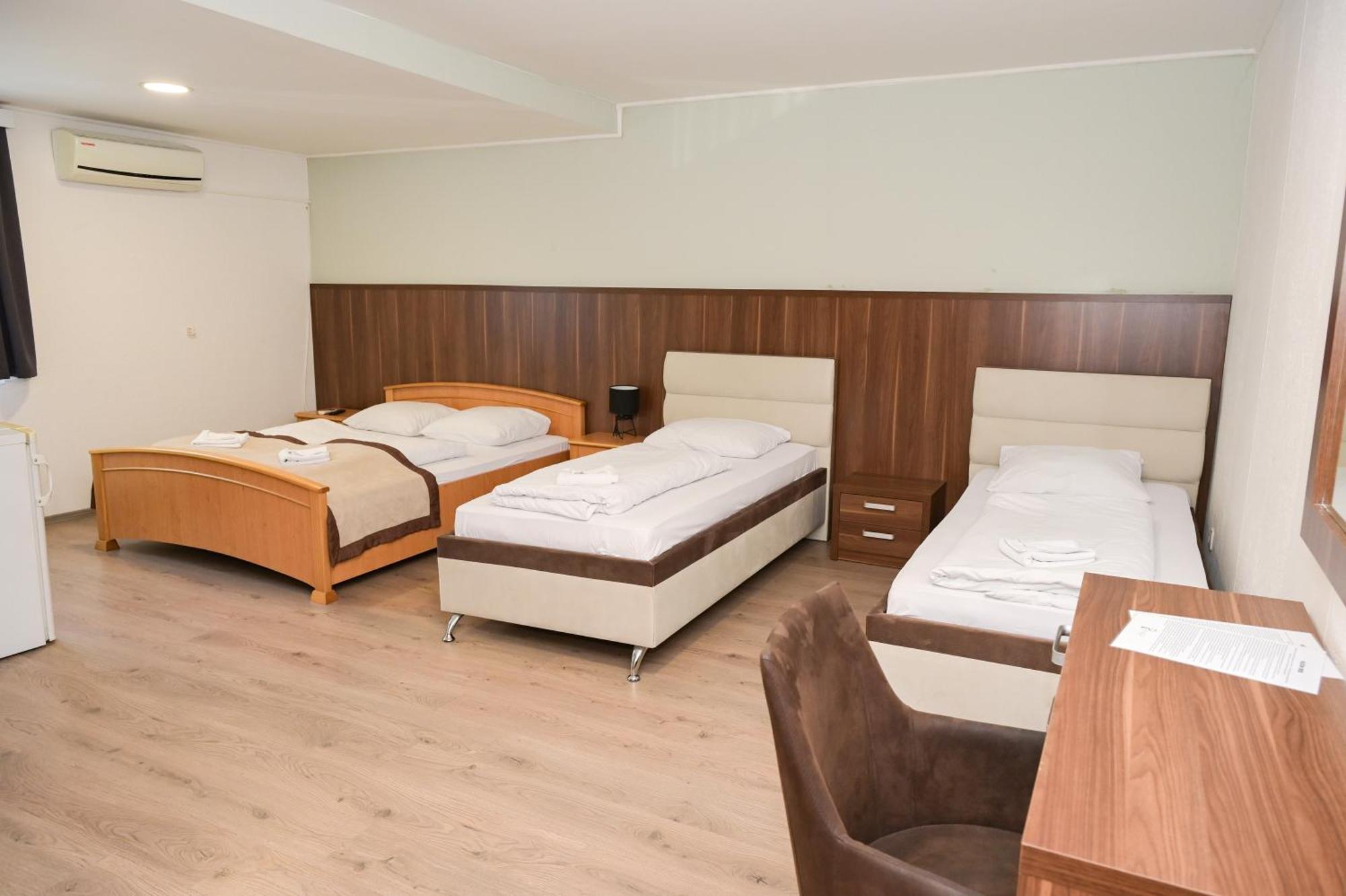 Motel Plaza Jajca Kültér fotó
