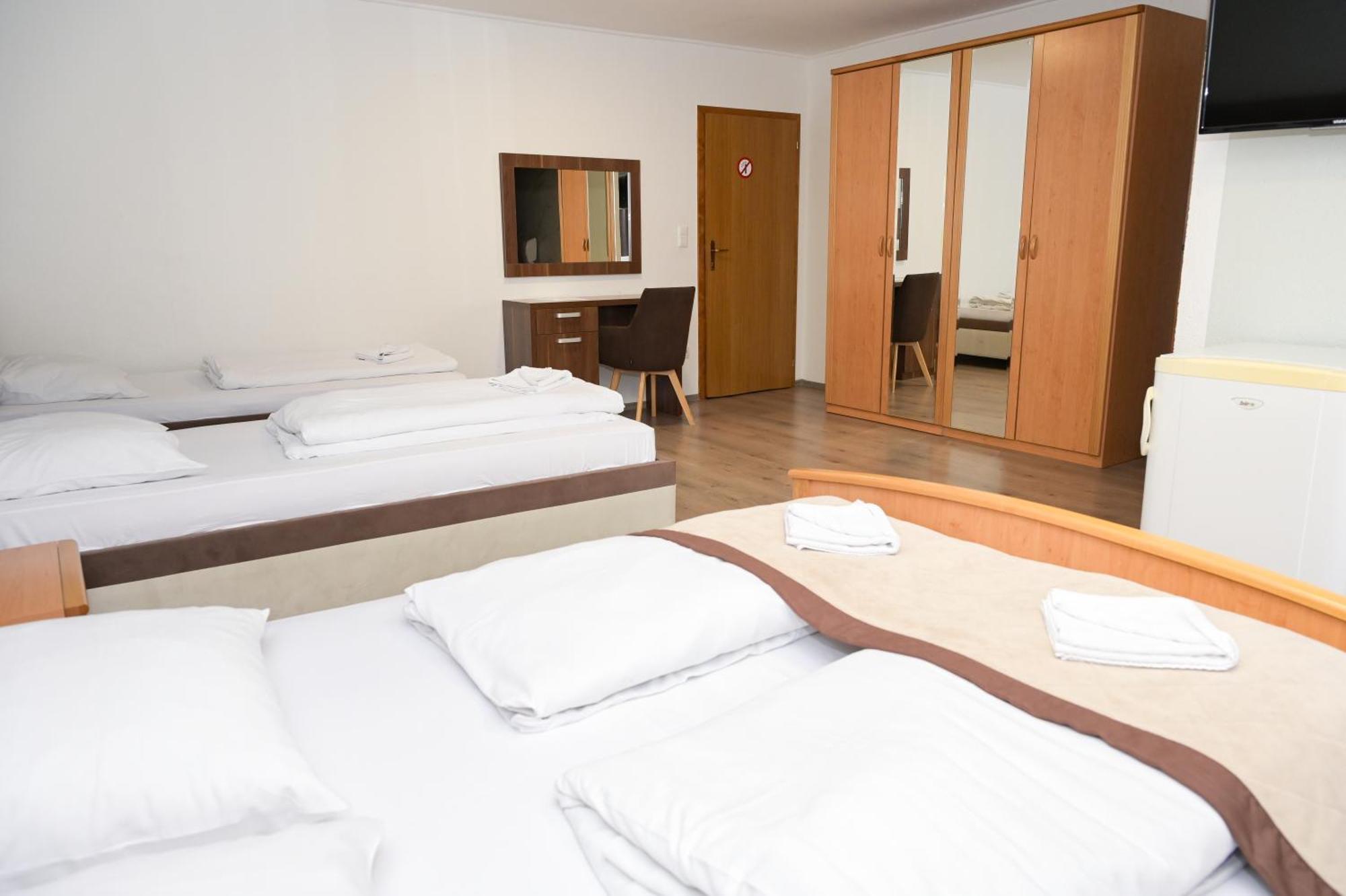 Motel Plaza Jajca Kültér fotó