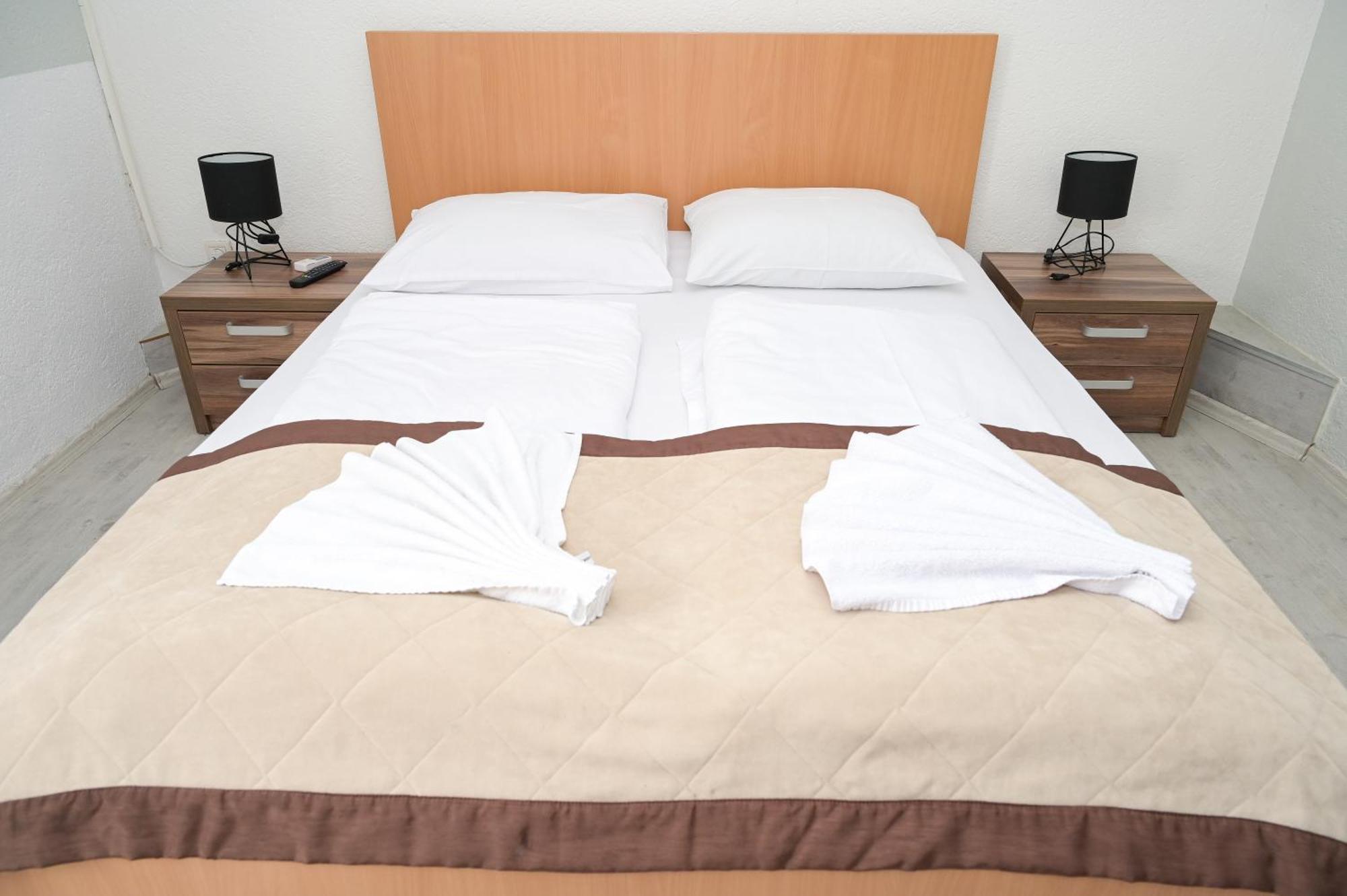 Motel Plaza Jajca Kültér fotó